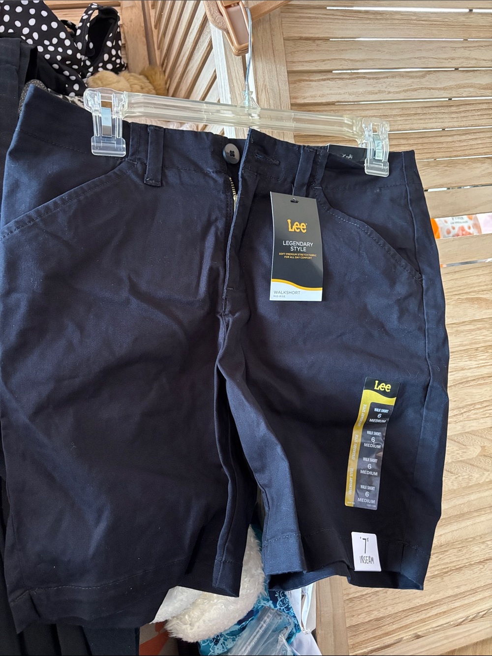 Lee Ladies Black Flat-Front Walkshorts 6 NWT